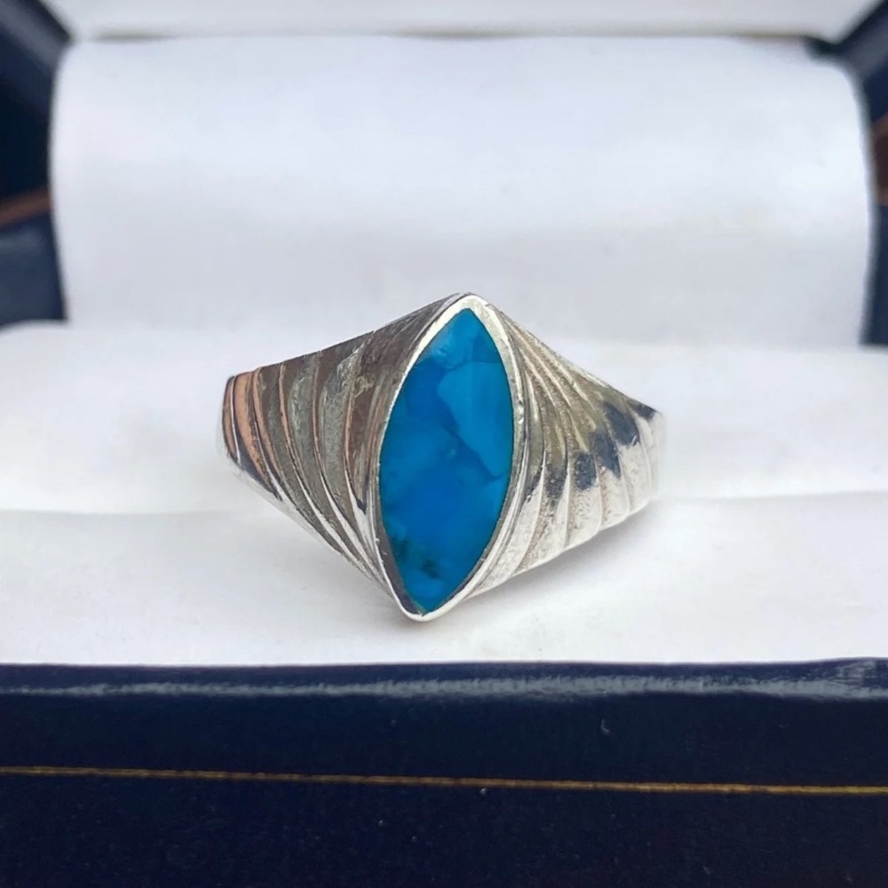 Vintage Crushed Blue Turquoise Ring 925